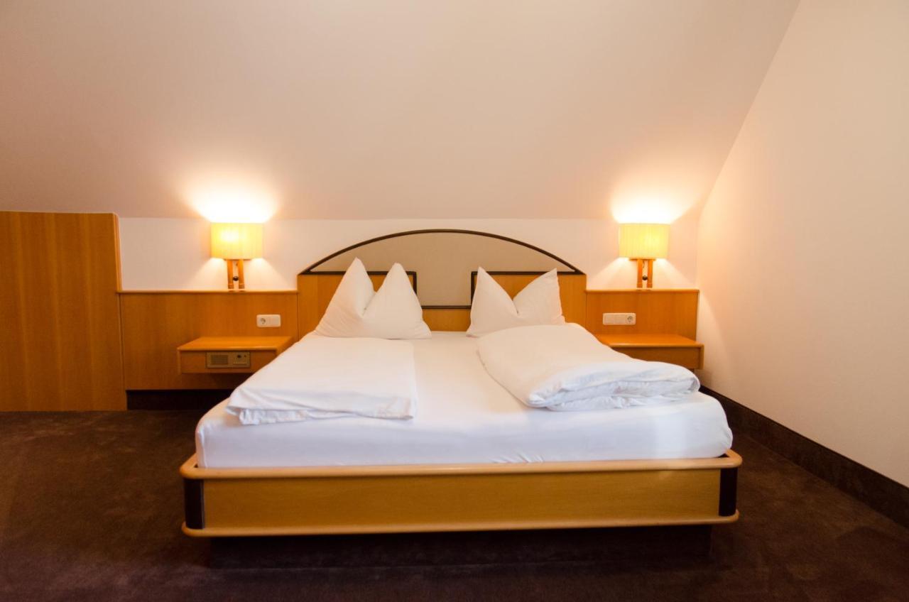 Hotel Goldenes Schiff Энгельхартсцелль Экстерьер фото