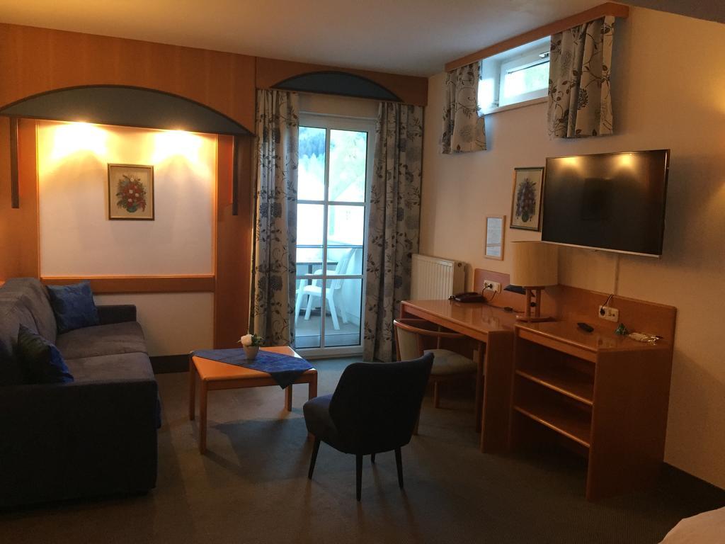 Hotel Goldenes Schiff Энгельхартсцелль Экстерьер фото